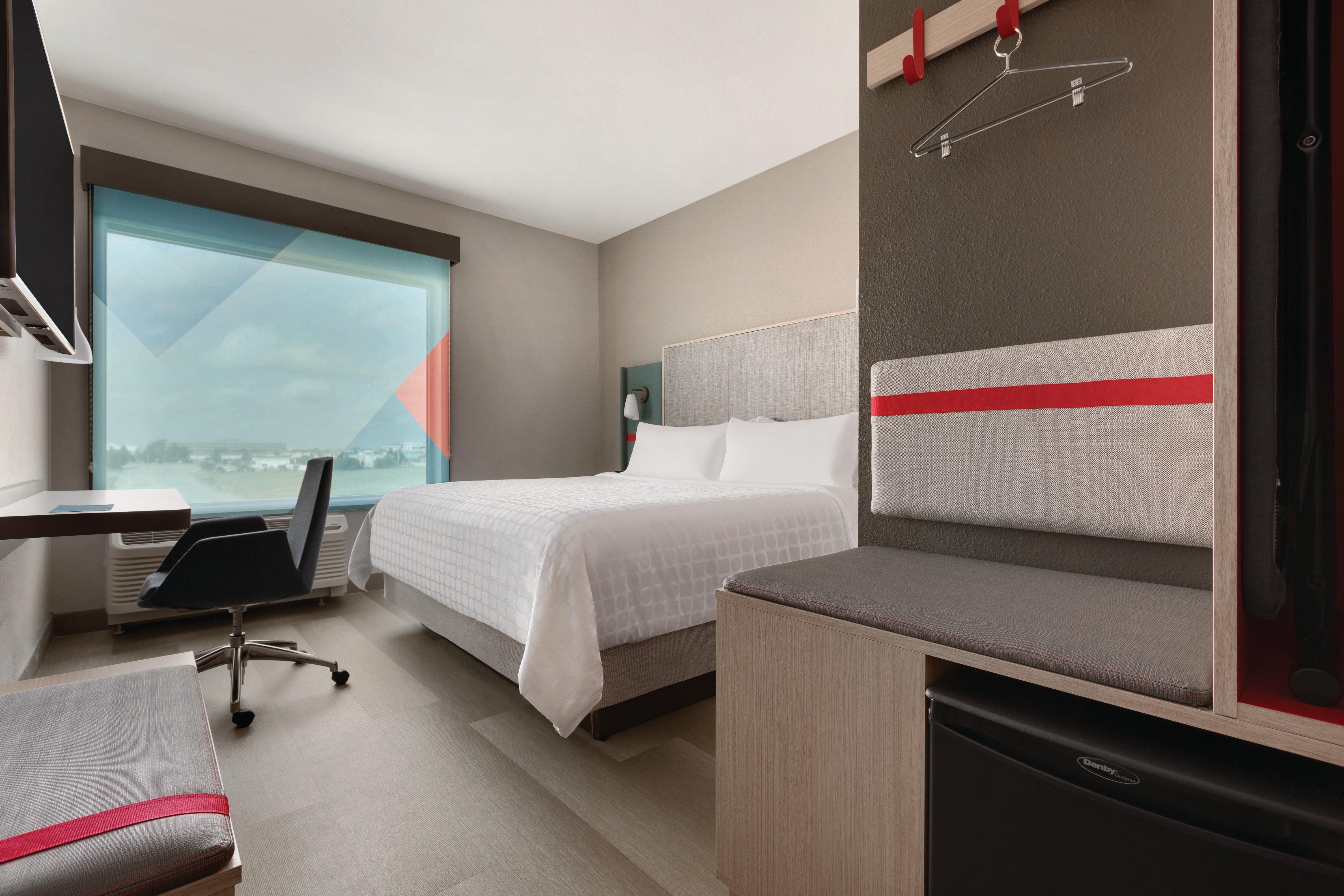 Avid hotels - Staunton, an IHG Hotel Buitenkant foto