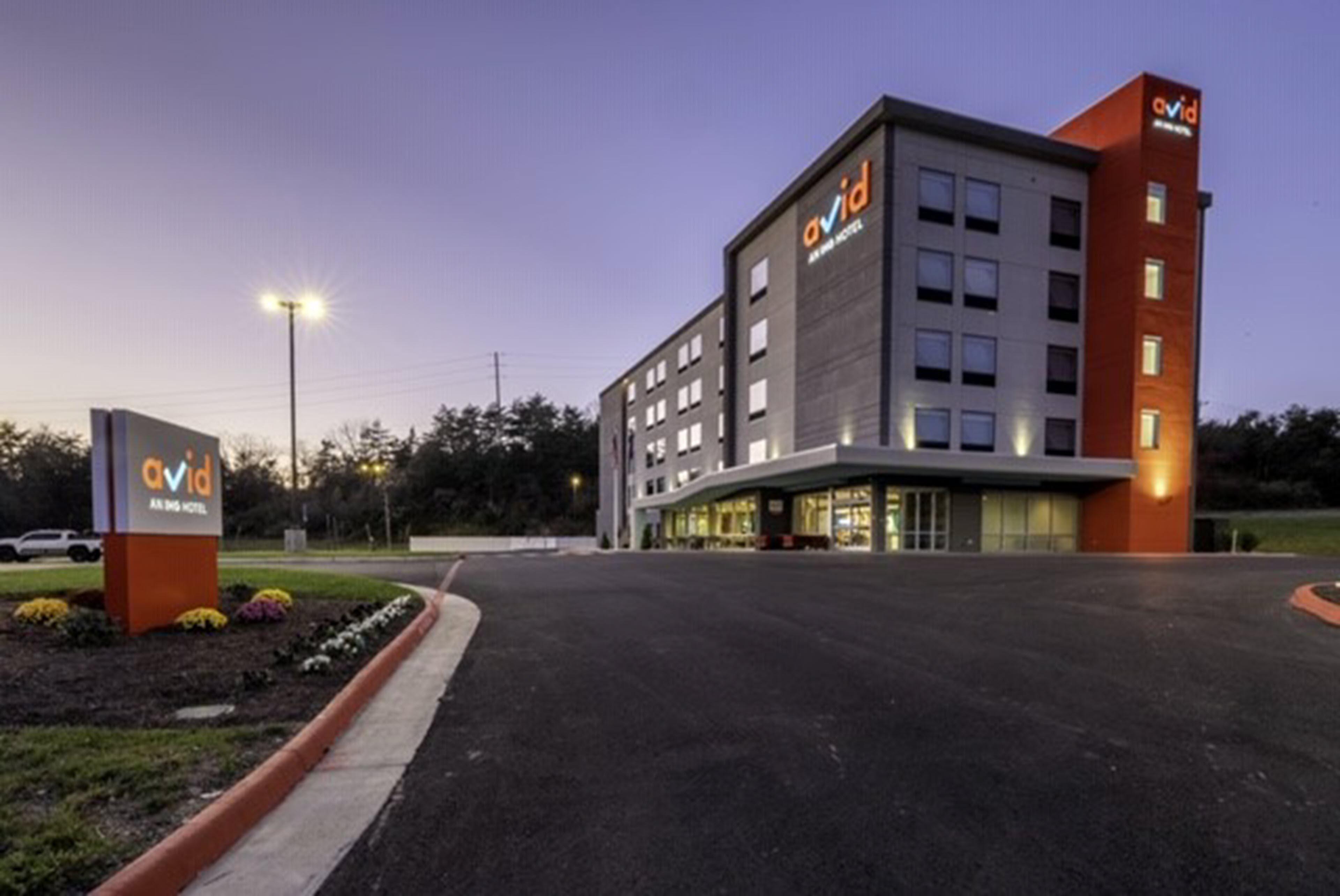 Avid hotels - Staunton, an IHG Hotel Buitenkant foto