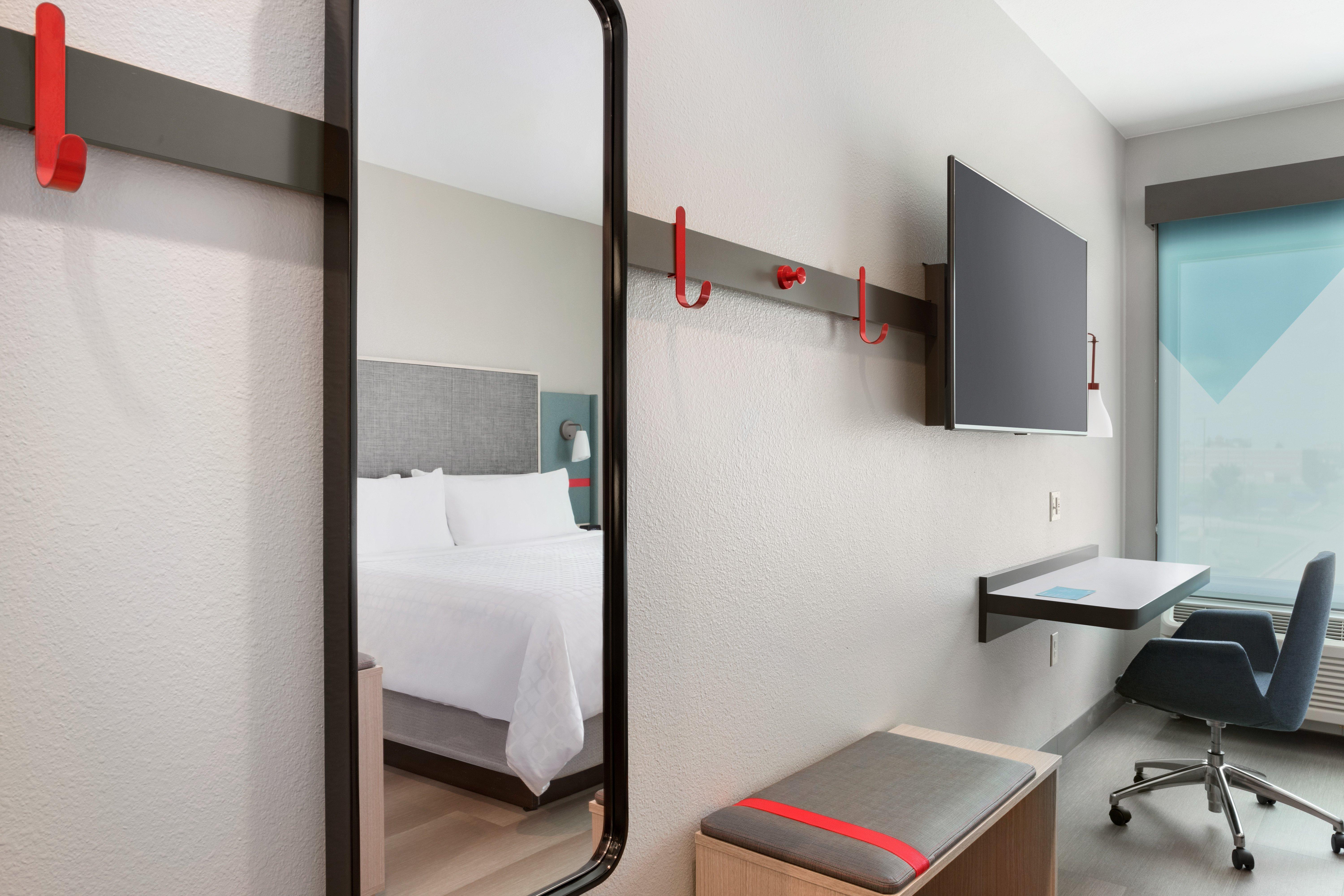 Avid hotels - Staunton, an IHG Hotel Buitenkant foto
