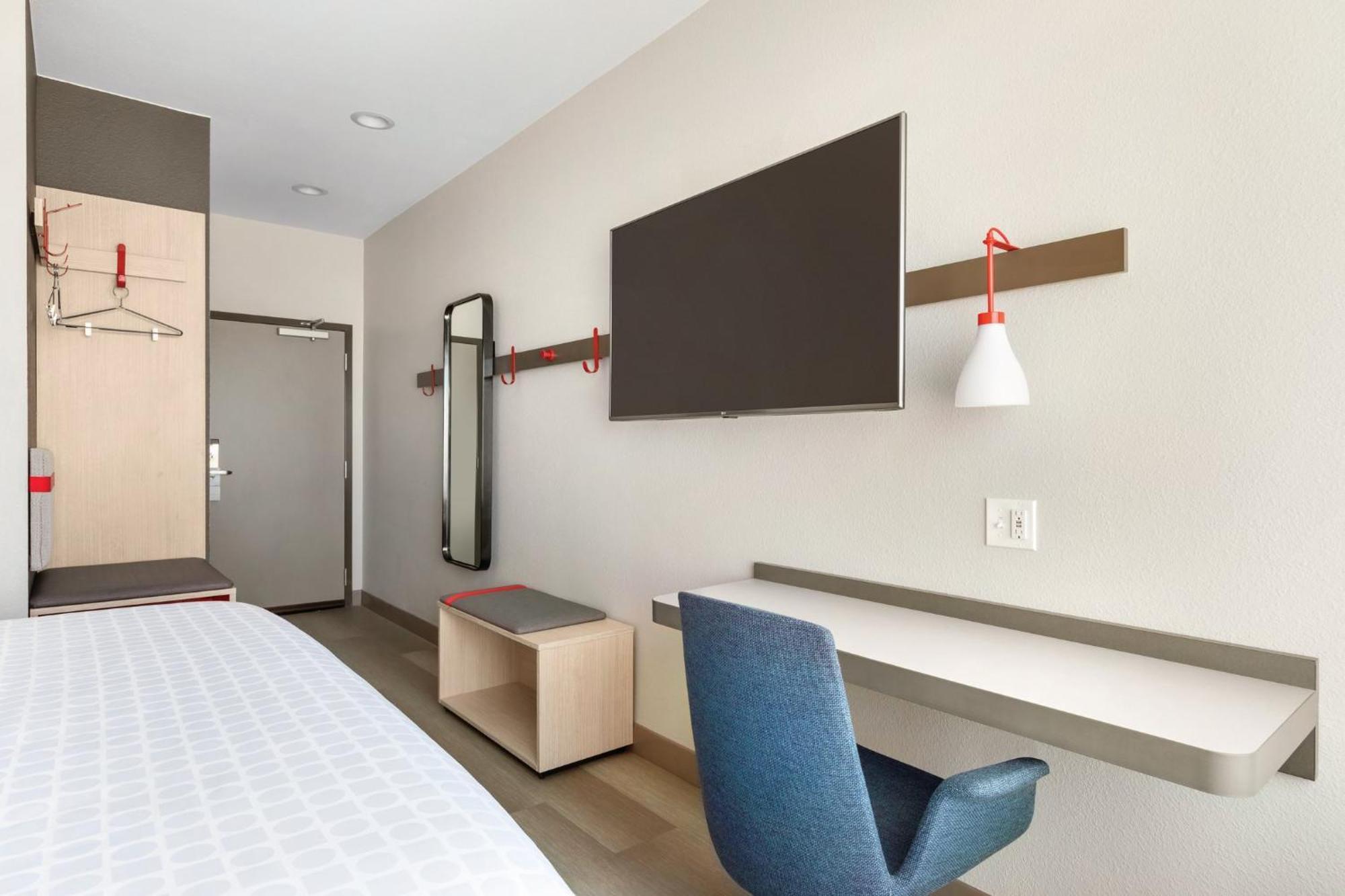 Avid hotels - Staunton, an IHG Hotel Buitenkant foto
